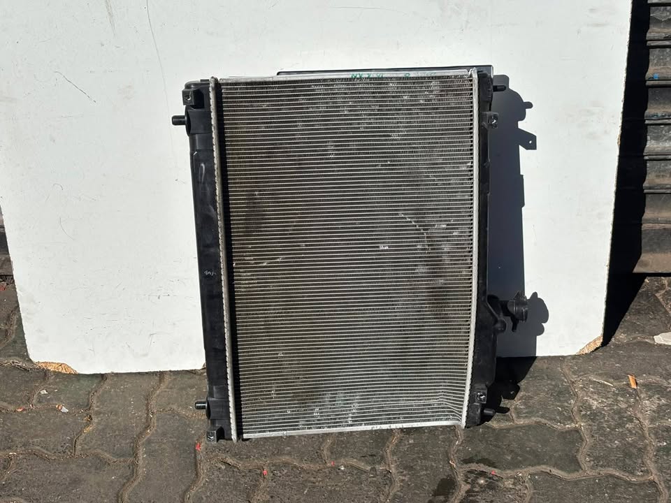 Toyota Starlet Radiator set - Private Seller Toyota Starlet Radiator set - Private Seller