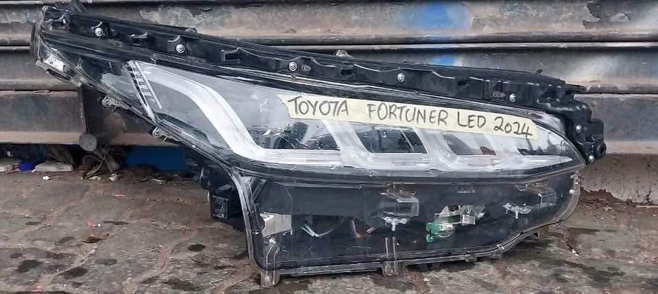 Toyota Fortuner GD6 LED Headlight - Private Seller Toyota Fortuner GD6 LED Headlight - Private Seller