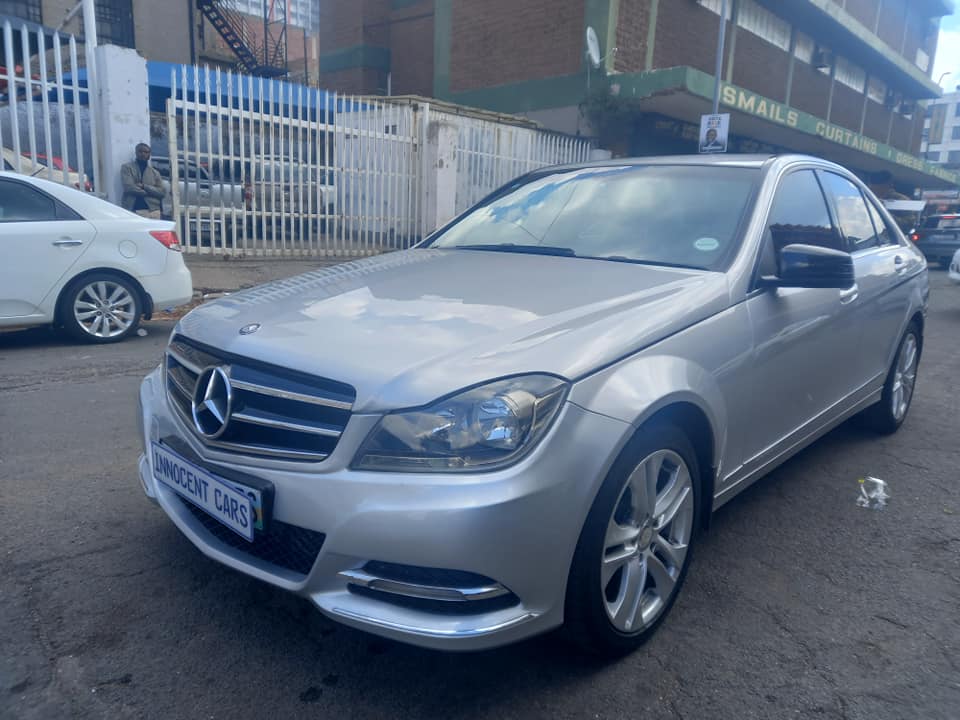 2013 MERCEDES BENZ C200 PETROL, AUTOMATIC TRANSMISSION, SILVER COLOUR