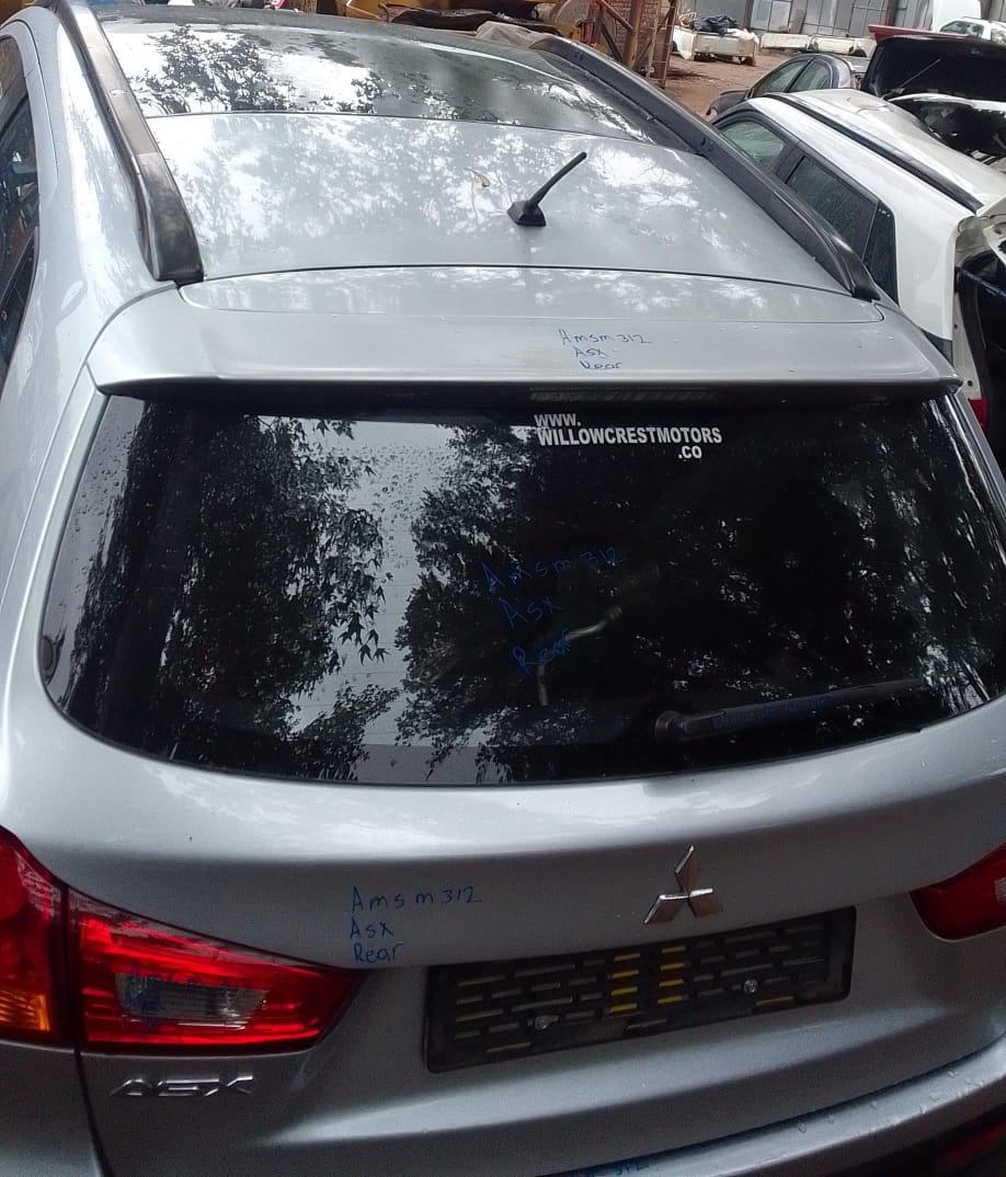 Mitsubishi ASX Rear Windscreen for sale - Private Seller Mitsubishi ASX Rear Windscreen for sale - Private Seller