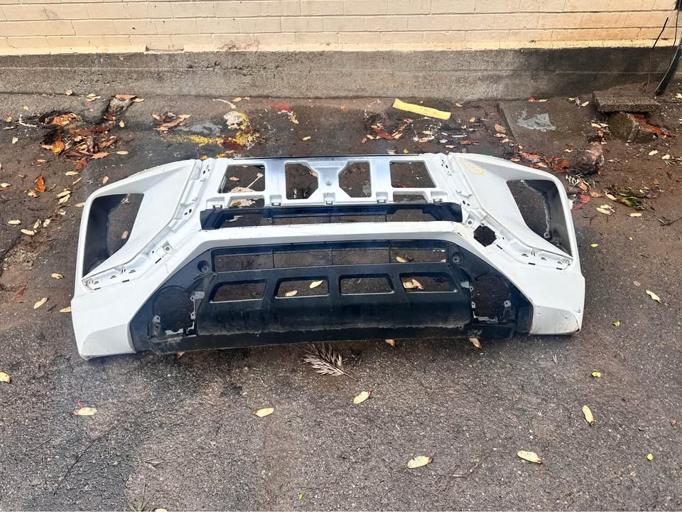 Mitsubishi Xpander front bumper from 2017 to 2021. - Private Seller Mitsubishi Xpander front bumper from 2017 to 2021. - Private Seller