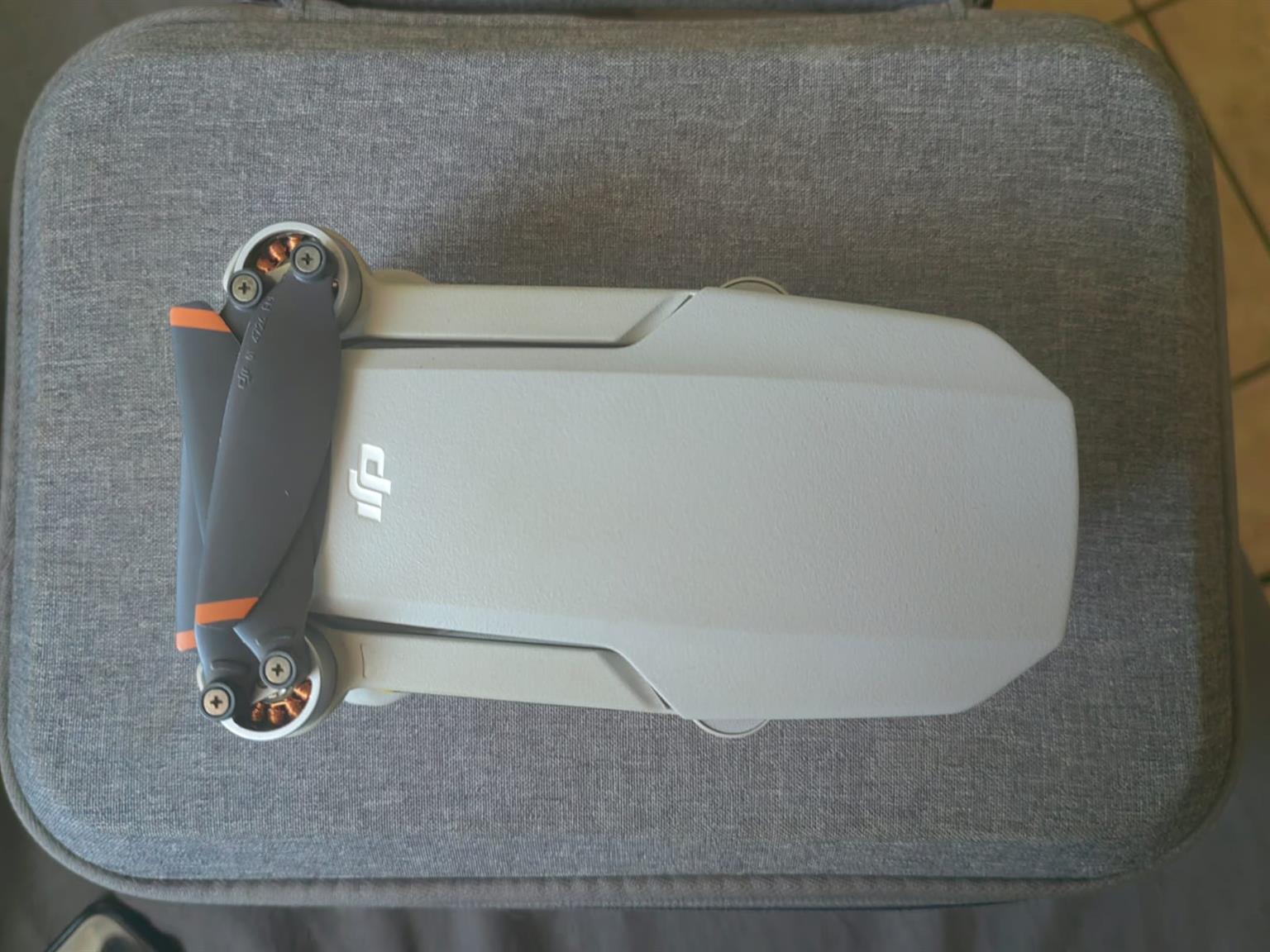 DJI MINI SE , still in excellent condition with original packaging