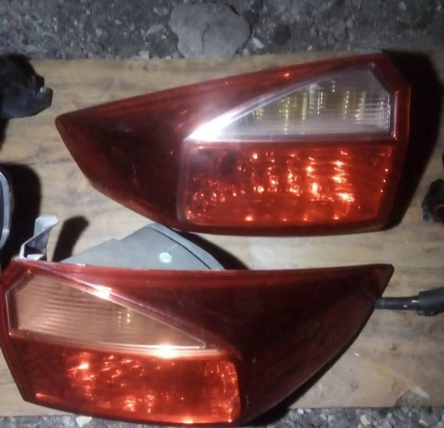2016 Honda Ballade Head Lights & Tail Lights for sale - Private Seller 2016 Honda Ballade Head Lights & Tail Lights for sale - Private Seller