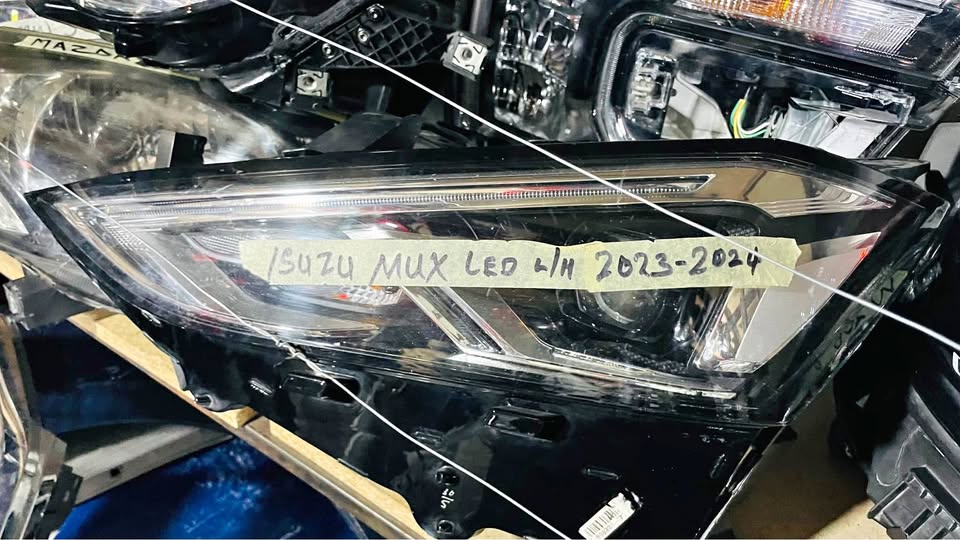 ISUZU MUX LED HEADLIGHT - Private Seller ISUZU MUX LED HEADLIGHT - Private Seller