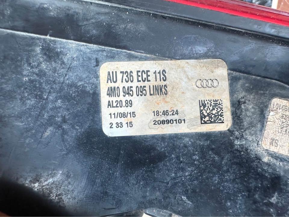 Audi Q7 2018 Rear left Side Bumper Lower Tail Light 4M0945096 - Private Seller Audi Q7 2018 Rear left Side Bumper Lower Tail Light 4M0945096 - Private Seller