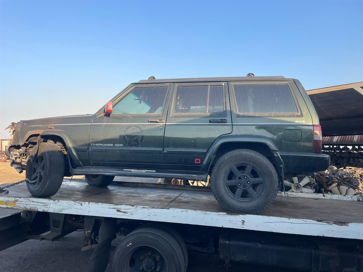 Jeep Cherokee body and interior parts available - Private Seller Jeep Cherokee body and interior parts available - Private Seller