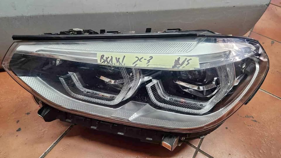 BMW X3 headlight for sale - Private Seller BMW X3 headlight for sale - Private Seller