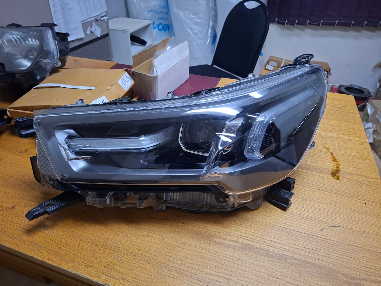 Toyota Hilux GD6 Headlight  left side brand new - Private Seller