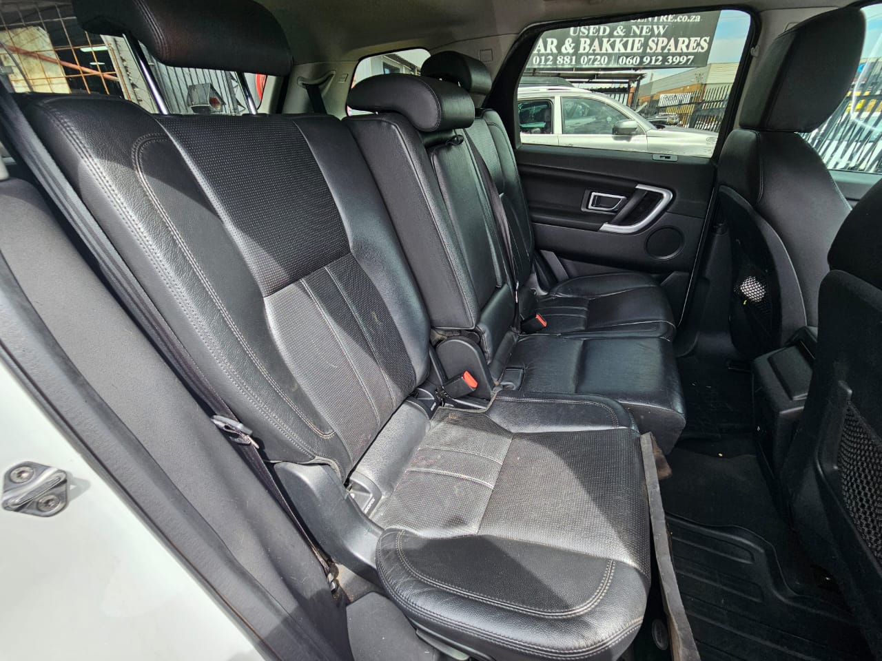 Land Rover Discovery Sport HSE SD4 2015 – Stripping for Spares!