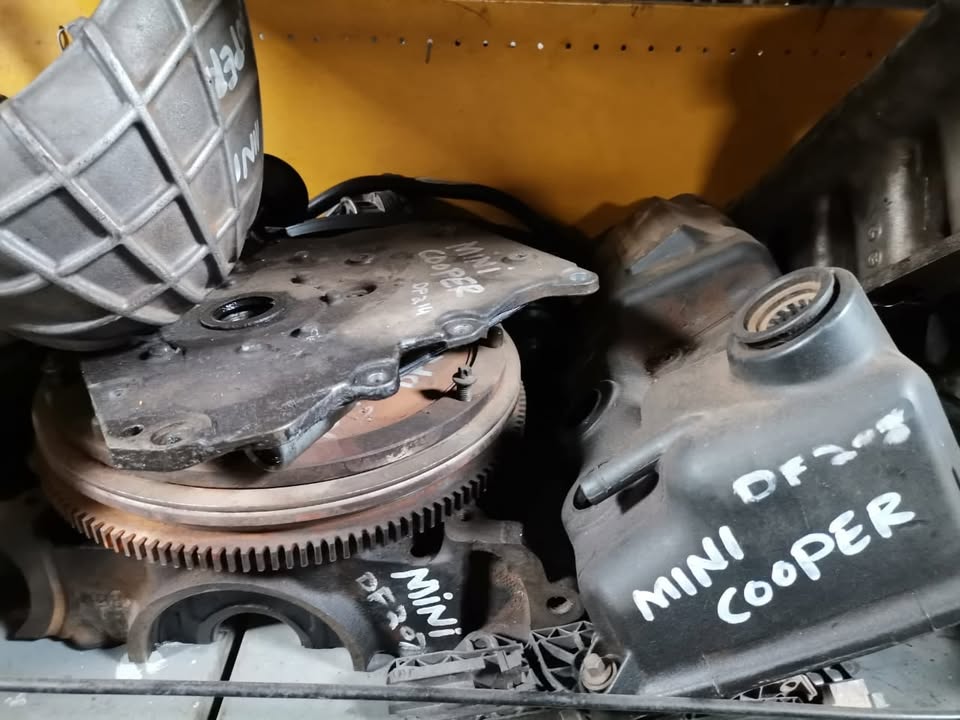 Mini cooper engine parts - Private Seller Mini cooper engine parts - Private Seller