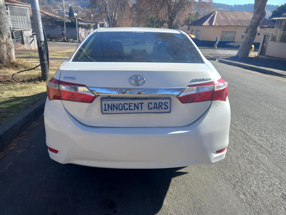 2017 TOYOTA COROLLA PRESTIGE 1.3 ENGINE PETROL, MANUAL , WHITE COLOR, MILEAGE 78000KMS