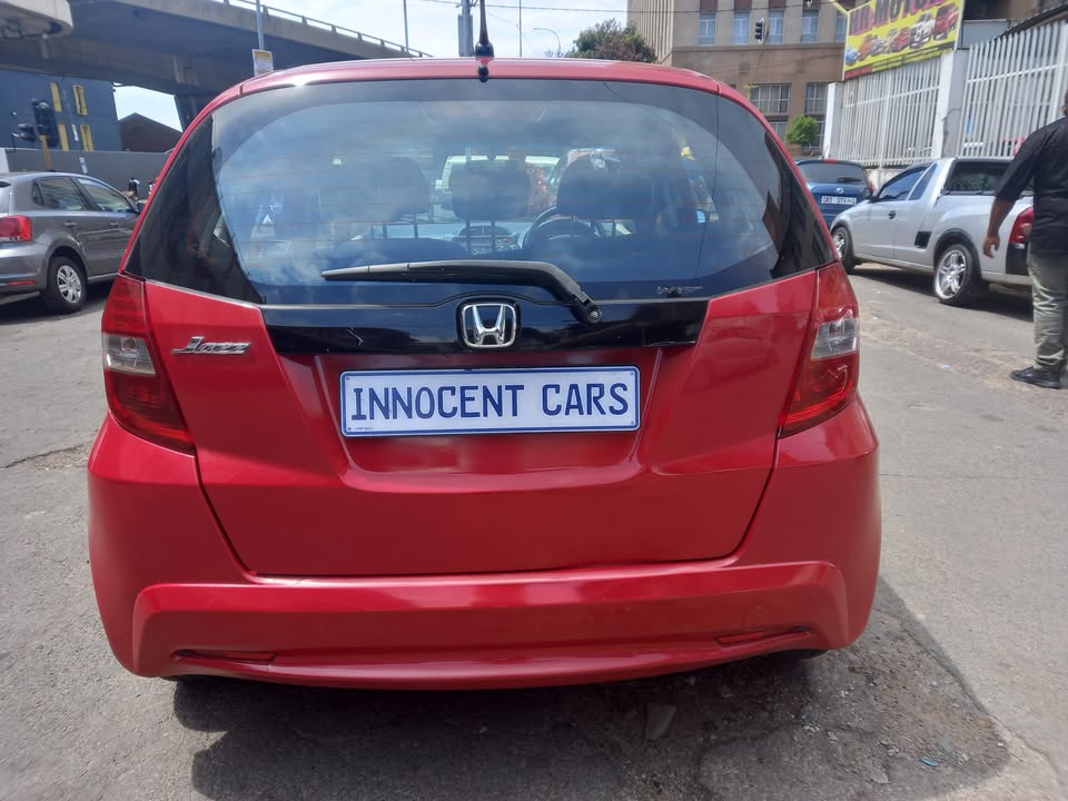 2013 HONDA JAZZ 1.6 PETROL, AUTOMATIC TRANSMISSION, RED COLOUR