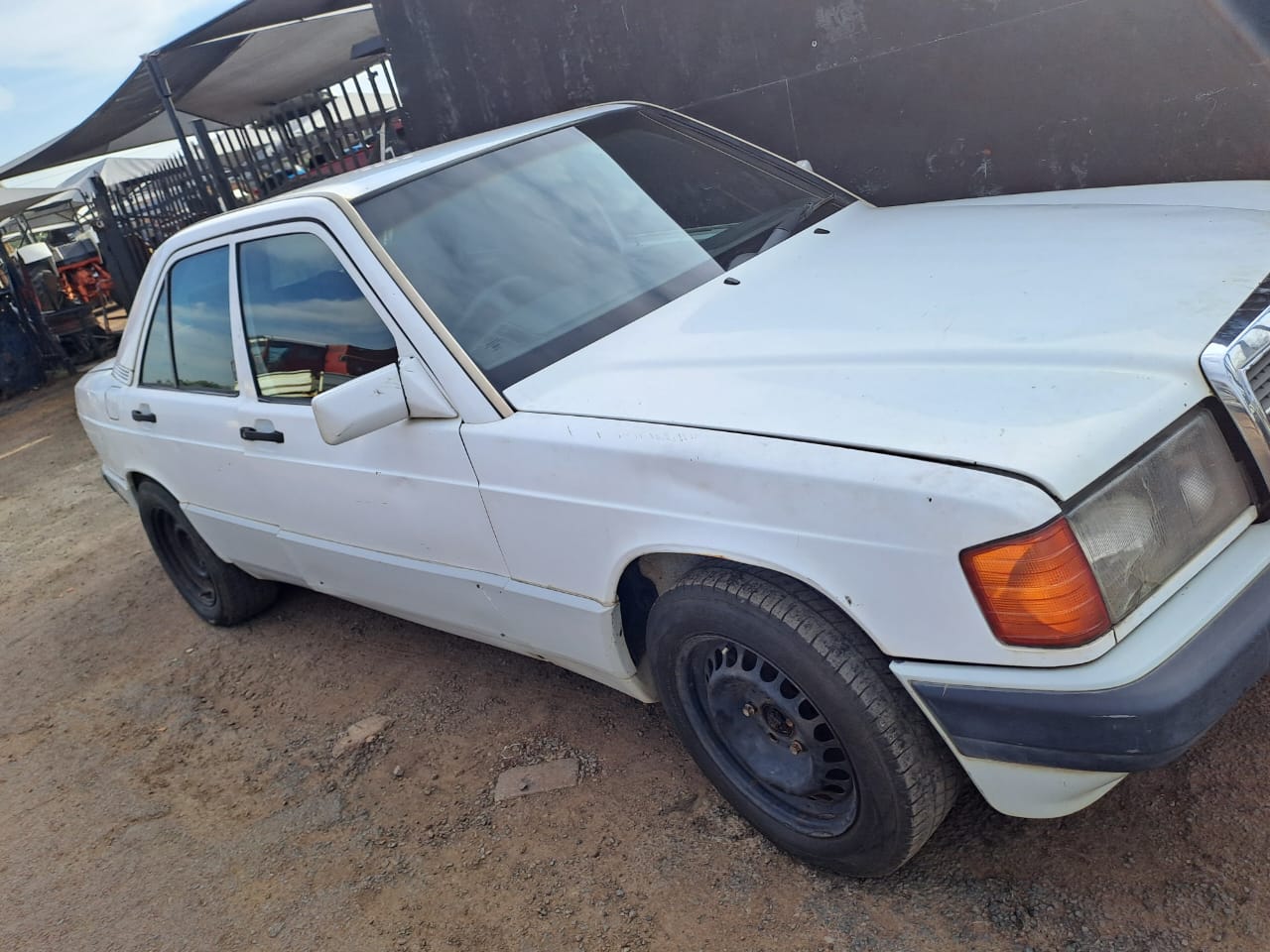 Merc Benz 190e  w201 stripping for  spares - Private Seller