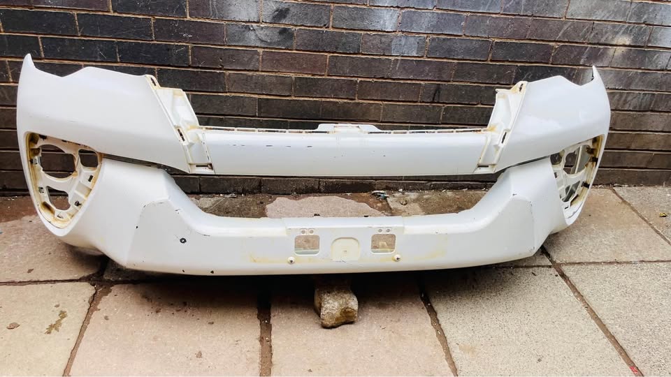 TOYOTA FORTUNER GD6 BUMPER - Private Seller TOYOTA FORTUNER GD6 BUMPER - Private Seller