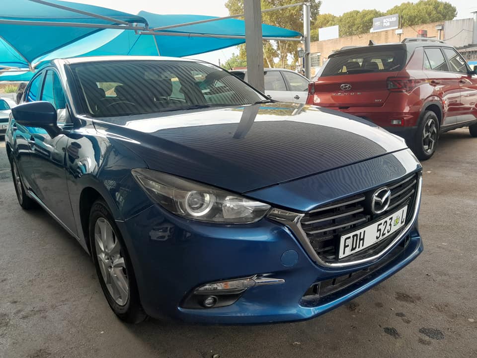 2019 MADZA3 1.6 SKY ACTIVE MANUAL