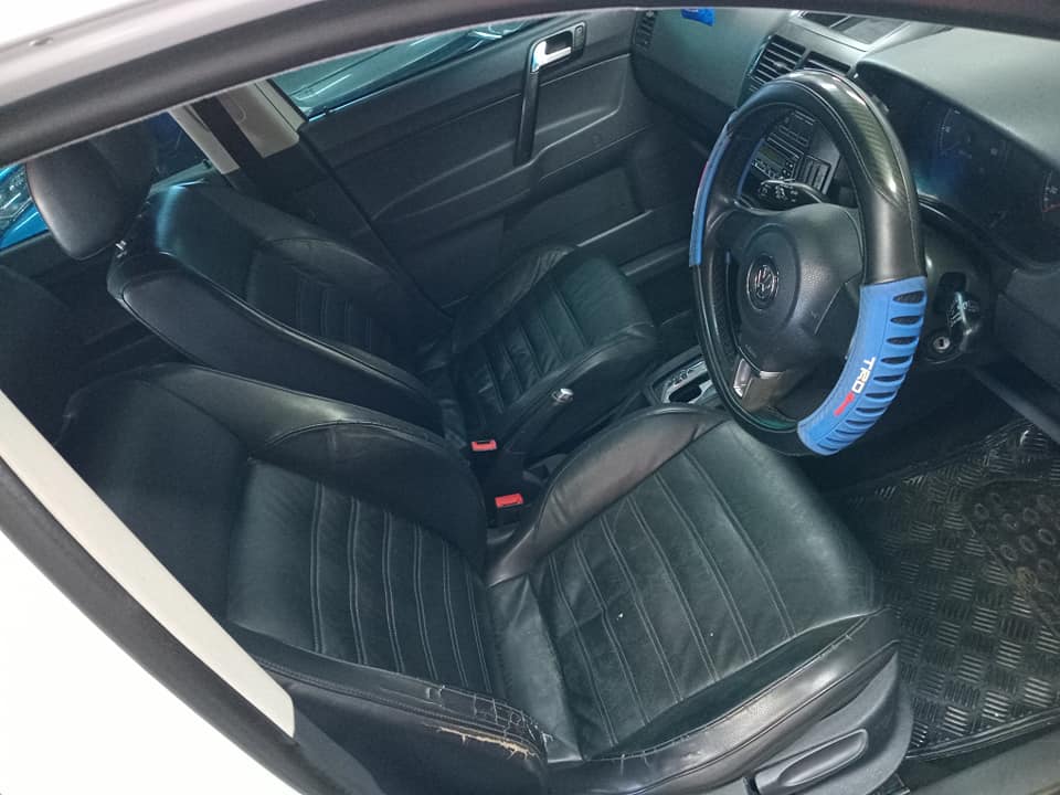 2015 VOLKSWAGEN POLO VIVO 1.4 AUTOMATIC