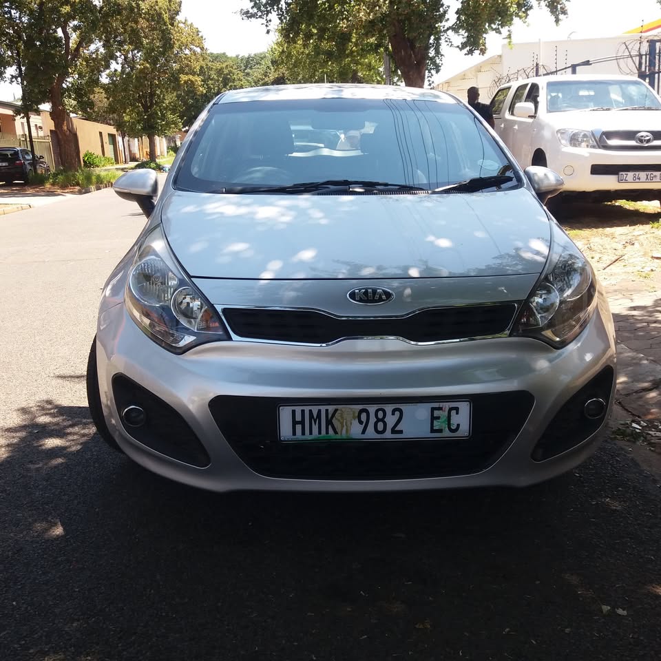 2013 KIA RIO 1.4 AVAILABLE IN CASH AND FINANCE