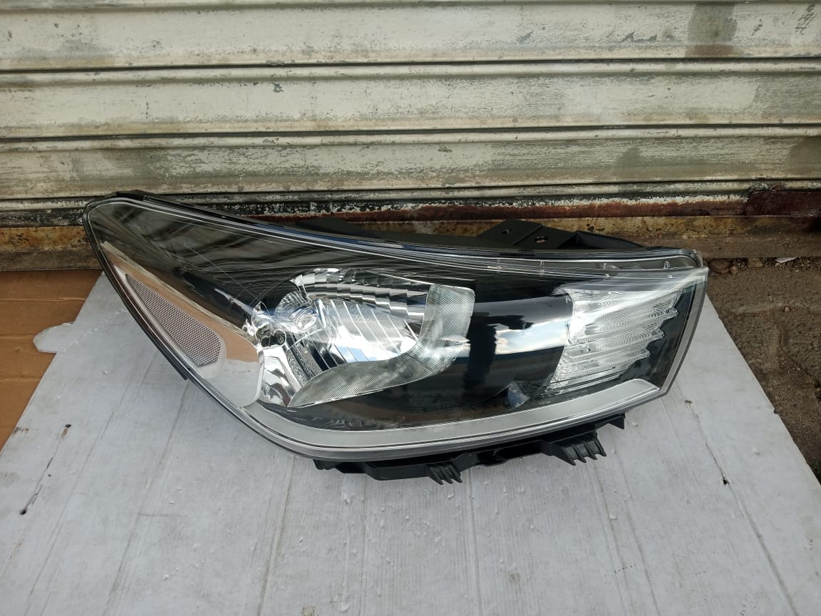 2018-2023 KIA RIO RIGHT SIDE NORMAL HEADLIGHT FOR SALE - Private Seller
