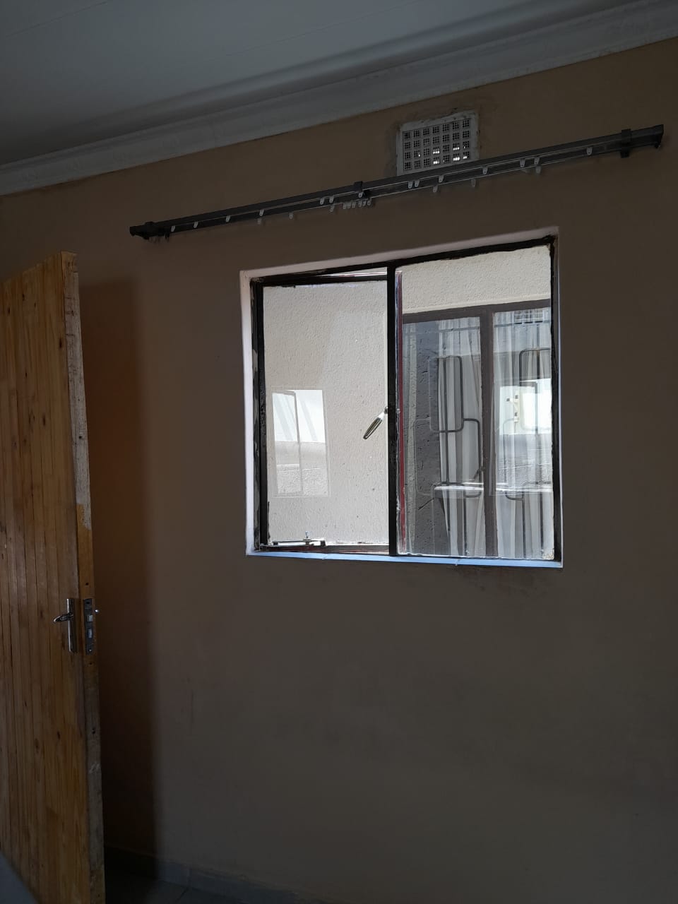 Room for rental | Junk Mail Marketplace