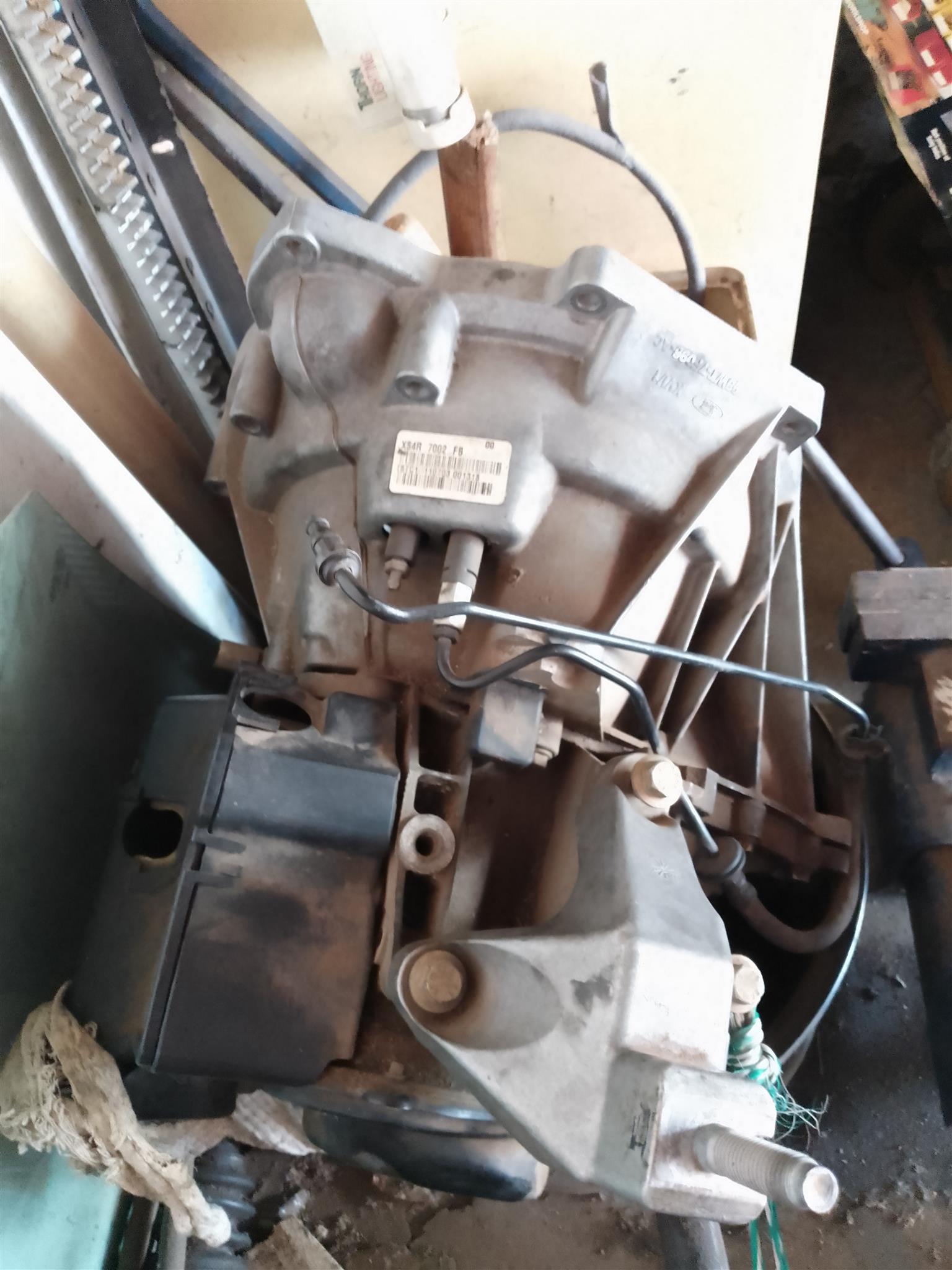 Ford Focus 2004 1.6 Ambiente Spares - Private Seller