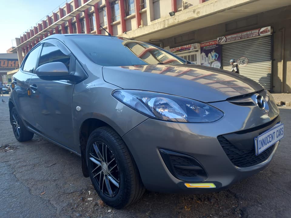 2015 MAZDA 2 1.5 PETROL ENGINE, MANUAL, GREY COLOR, MILEAGE 104000KM