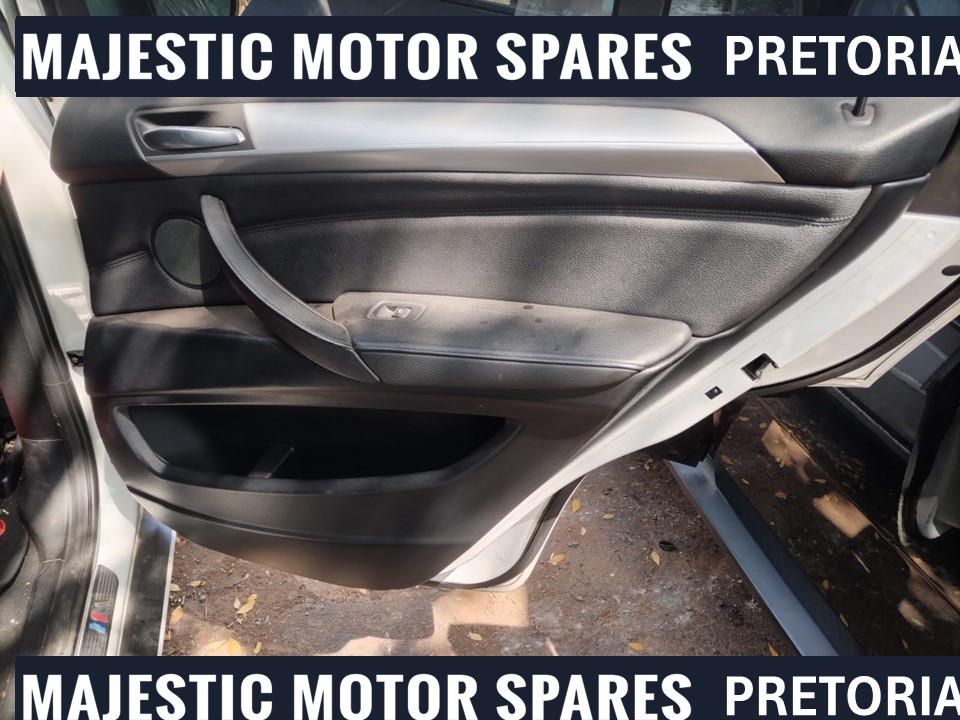 BMW X5 E70 30dx door panels for sale used - Private Seller BMW X5 E70 30dx door panels for sale used - Private Seller