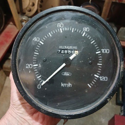 Speedo, Ford - Private Seller Speedo, Ford - Private Seller