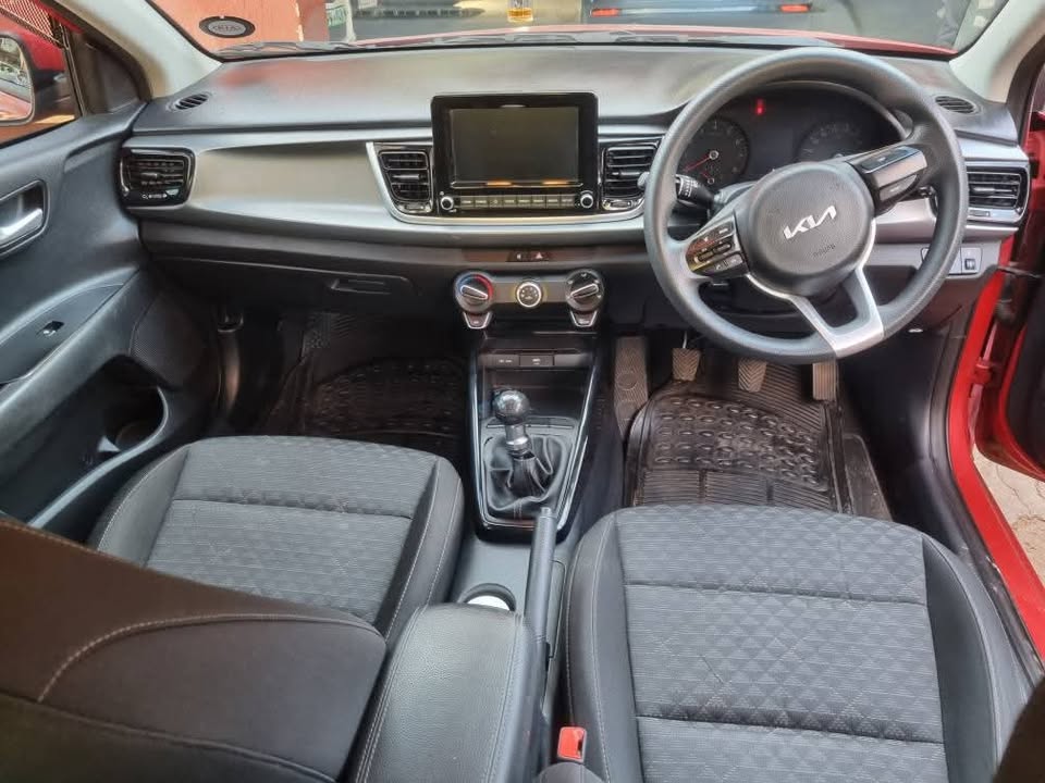 2023 kia Rio 1.2Manual hatch Mechanically Perfect with Reverse Camera, Clothes Seat