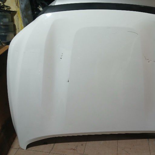 Nissan Navara bonnet - Private Seller Nissan Navara bonnet - Private Seller