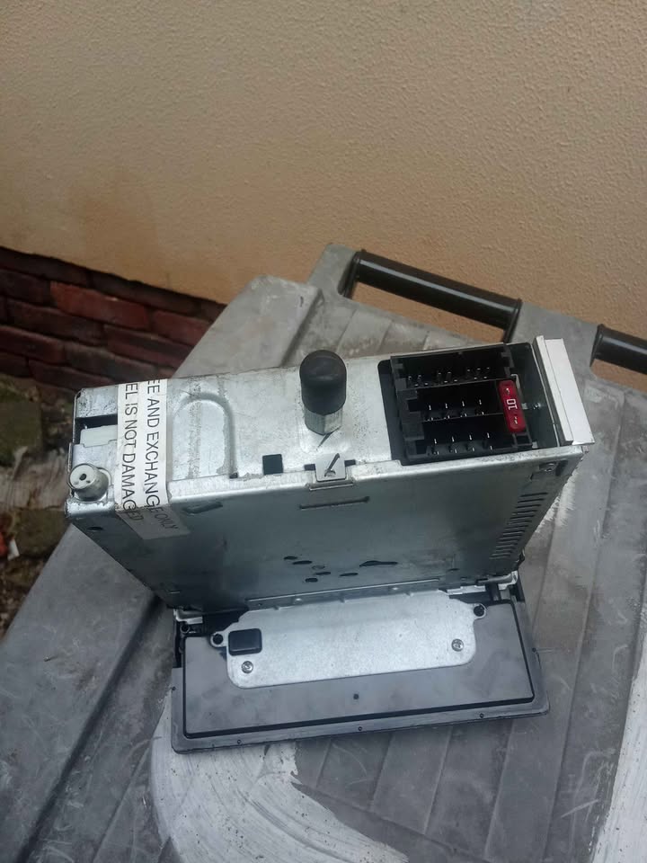 Original 2014 Ford Figo Car Stereo - Private Seller