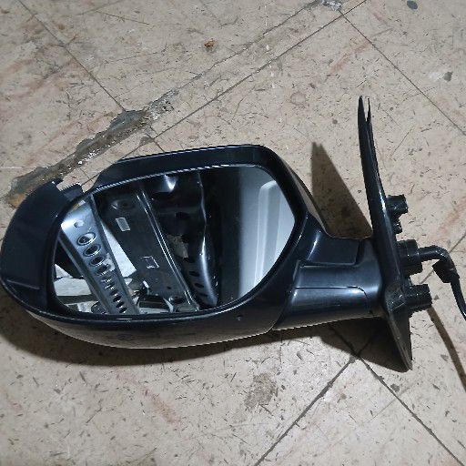 mitsubishi outlander side mirror - Private Seller mitsubishi outlander side mirror - Private Seller