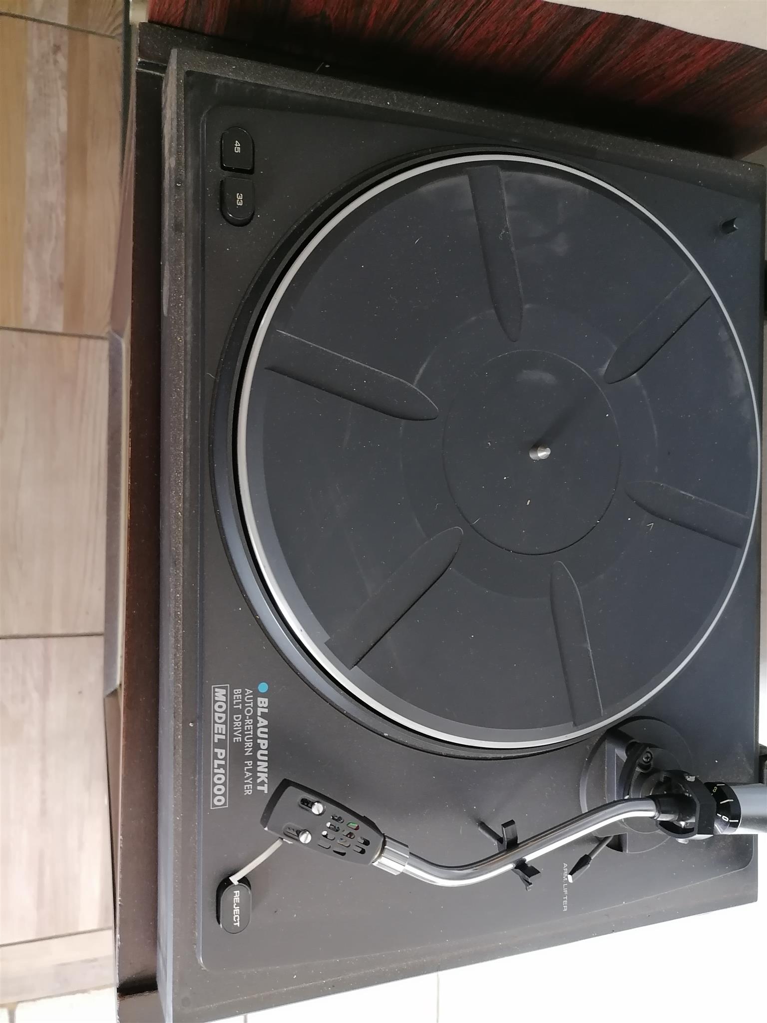 Blaukpunt old fashioned hifi . Amplifier needs Ic