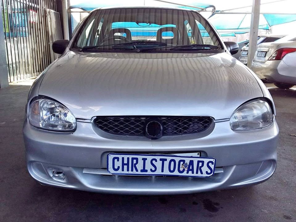 2002 Opel Corsa Classic sedan 2002