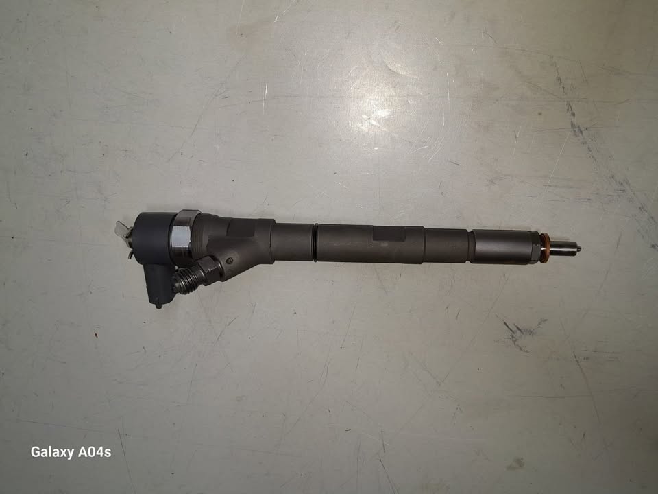 HYUNDAI H1 2.5 INJECTOR (D4CB BOSCH) FOR SALE - Private Seller HYUNDAI H1 2.5 INJECTOR (D4CB BOSCH) FOR SALE - Private Seller