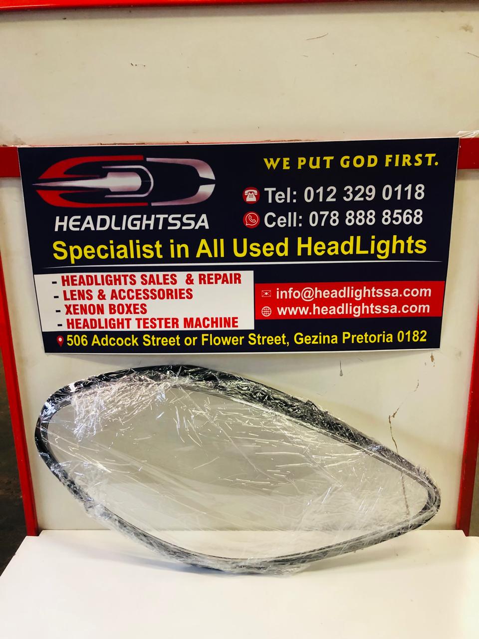 Porsche Macan right side headlight replacement lens - Private Seller Porsche Macan right side headlight replacement lens - Private Seller