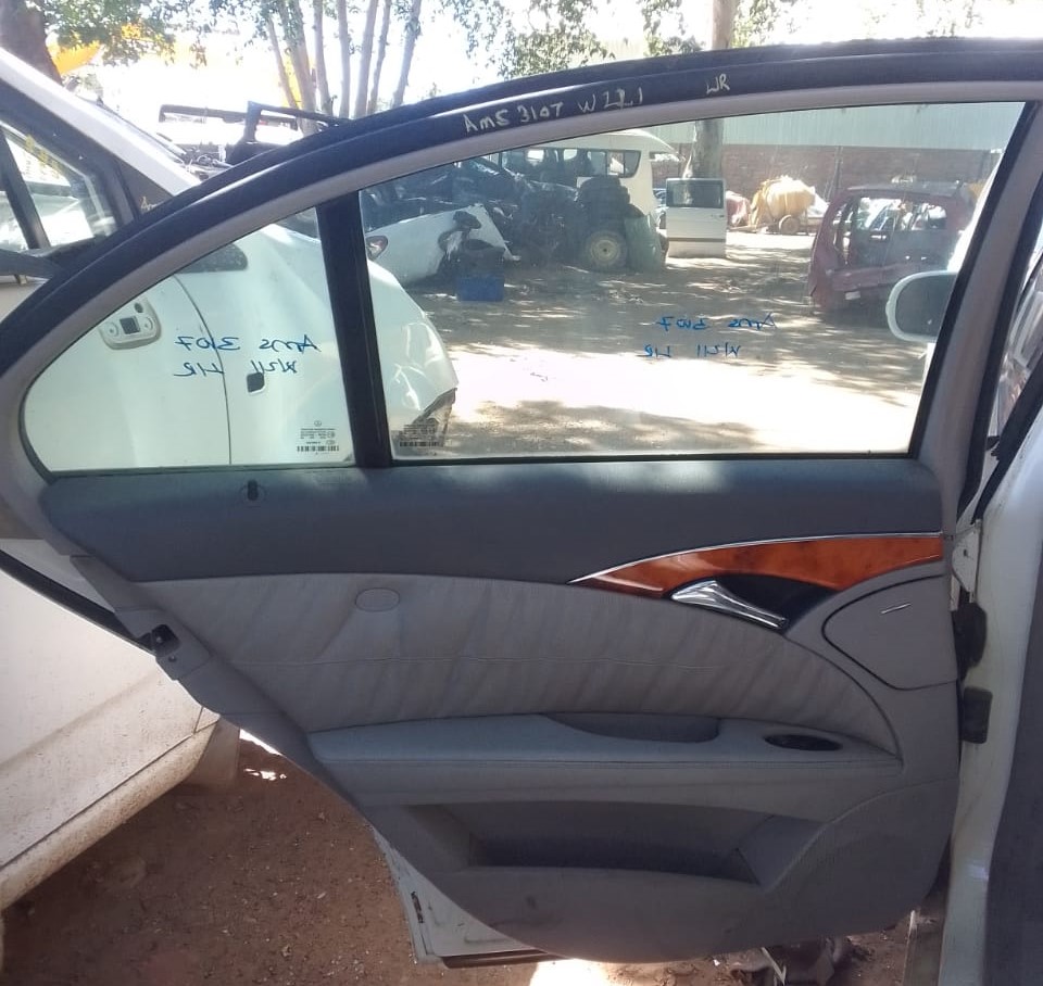 Used Mercedes W221 Door Shell for sale - Private Seller Used Mercedes W221 Door Shell for sale - Private Seller