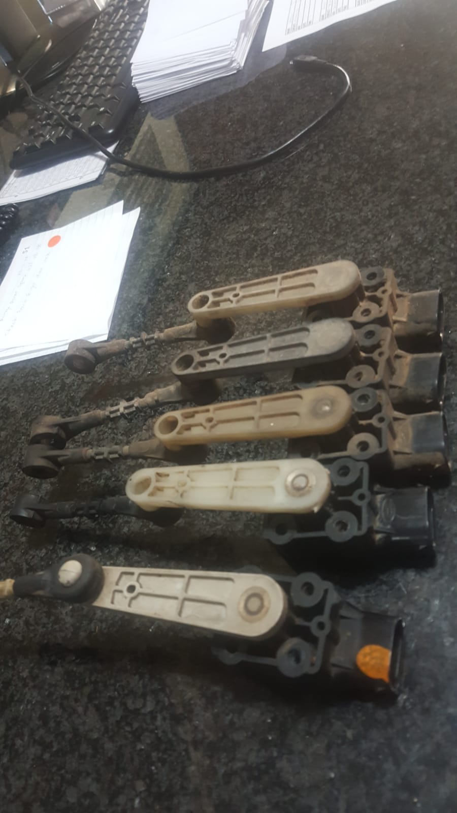 2007 Range Rover Sport 4.4l V8 Height Sensor for sale 2007 Range Rover Sport 4.4l V8 Height Sensor for sale