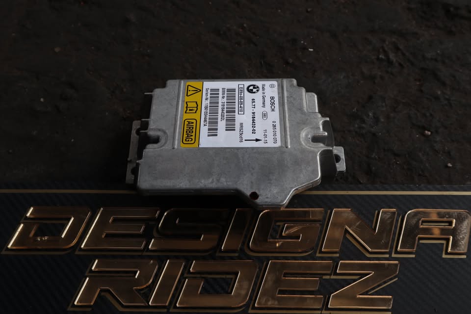 BMW E87/E81 HAND BRAKE MODULE - Private Seller BMW E87/E81 HAND BRAKE MODULE - Private Seller
