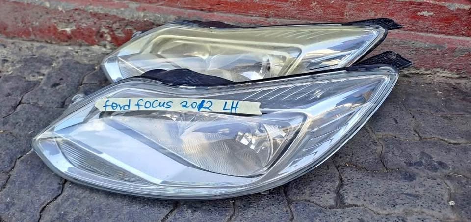 Ford Focus headlights 2012 - Private Seller Ford Focus headlights 2012 - Private Seller