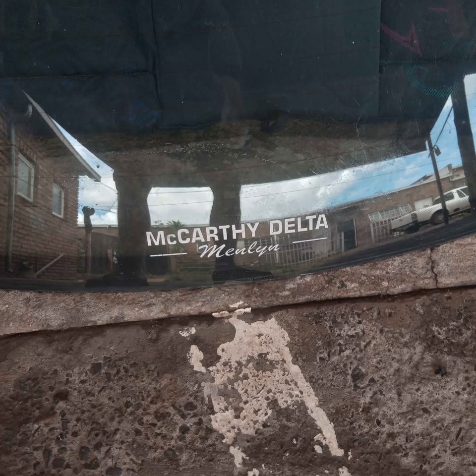 Opel corsa b series sedan back window - Private Seller