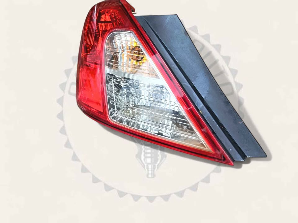 NISSAN ALMERA LEFT SIDE TAIL LIGHT AVAILABLE FOR SALE - Private Seller