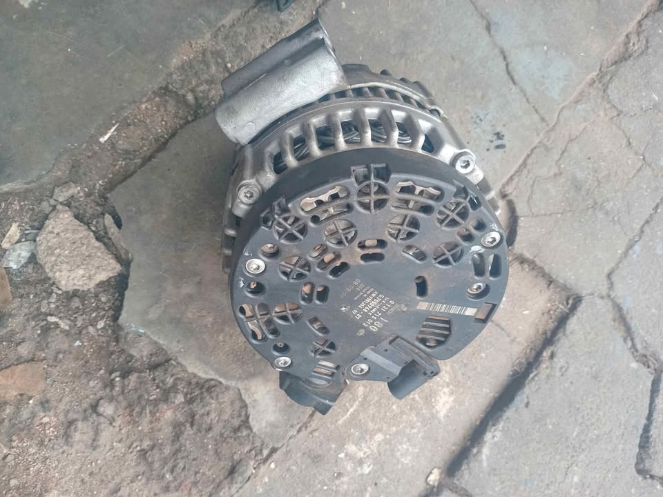 BMW E90 3.0 PETROL ALTERNATOR 7550968 06 - Private Seller BMW E90 3.0 PETROL ALTERNATOR 7550968 06 - Private Seller