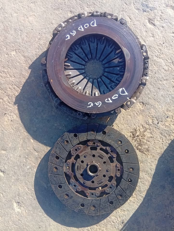 Dodge caliber clutch and pressure plate