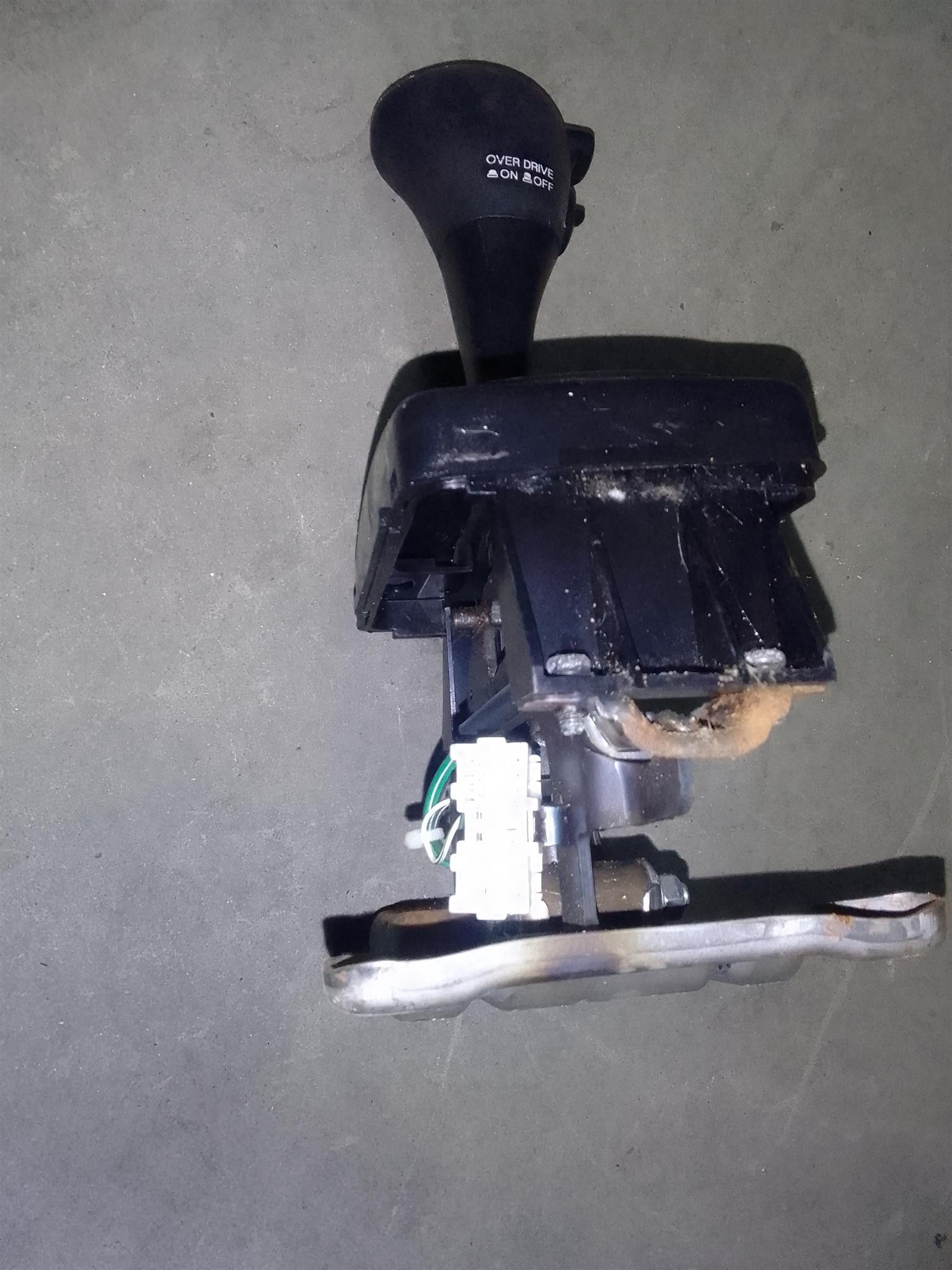 HYUNDAI ATOS USED AUTOMATIC GEAR SELECTOR FOR SALE - Private Seller