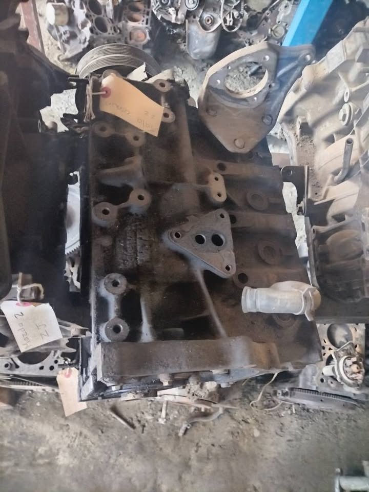 Tata xenon 2.2 engine spares Whatsapp me for prices - Private Seller