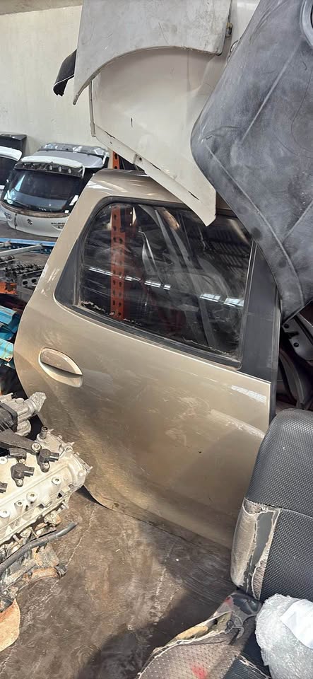 Renault duster right rear door - Private Seller Renault duster right rear door - Private Seller
