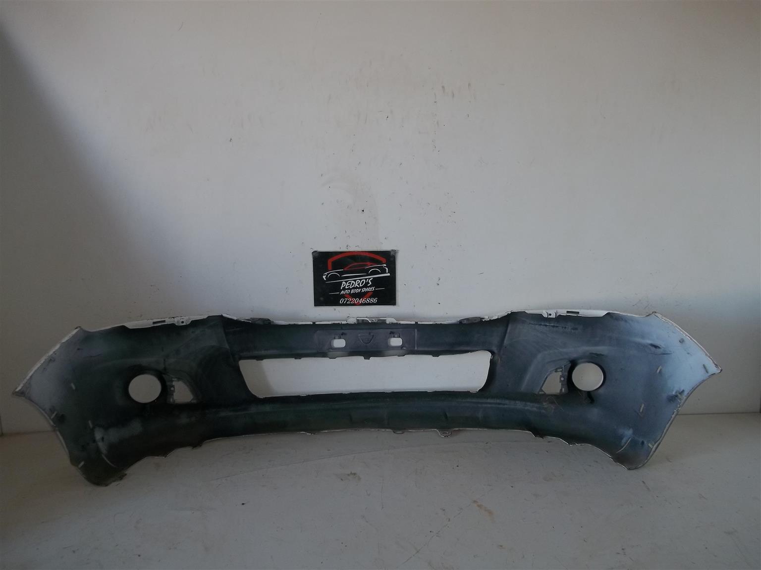 Toyota Hilux D4D '11-'15 front bumper - Private Seller Toyota Hilux D4D '11-'15 front bumper - Private Seller