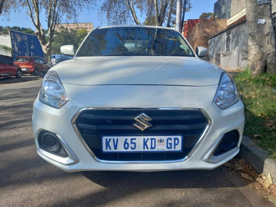 2022 Sezuki Dzire Sedan 1.2 Petrol, Manual, White 2022 Sezuki Dzire Sedan 1.2 Petrol, Manual, White