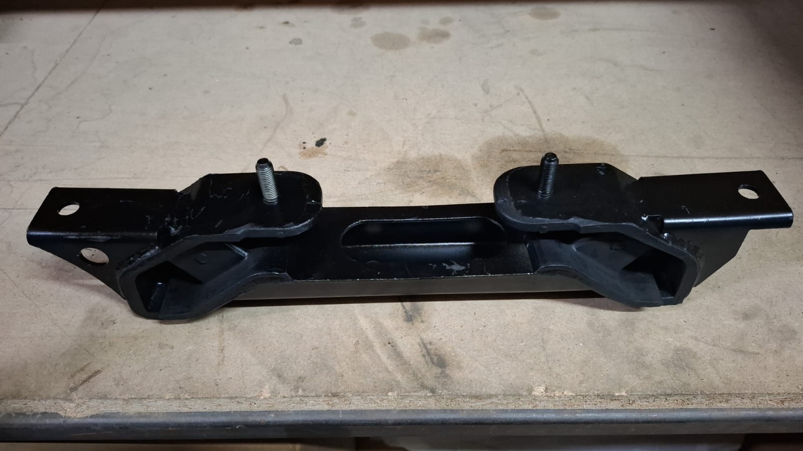 Brand New Gearbox Mounting for Mitsubishi Pajero 4M41 Engine | Drivetrain Spares Brand New Gearbox Mounting for Mitsubishi Pajero 4M41 Engine | Drivetrain Spares