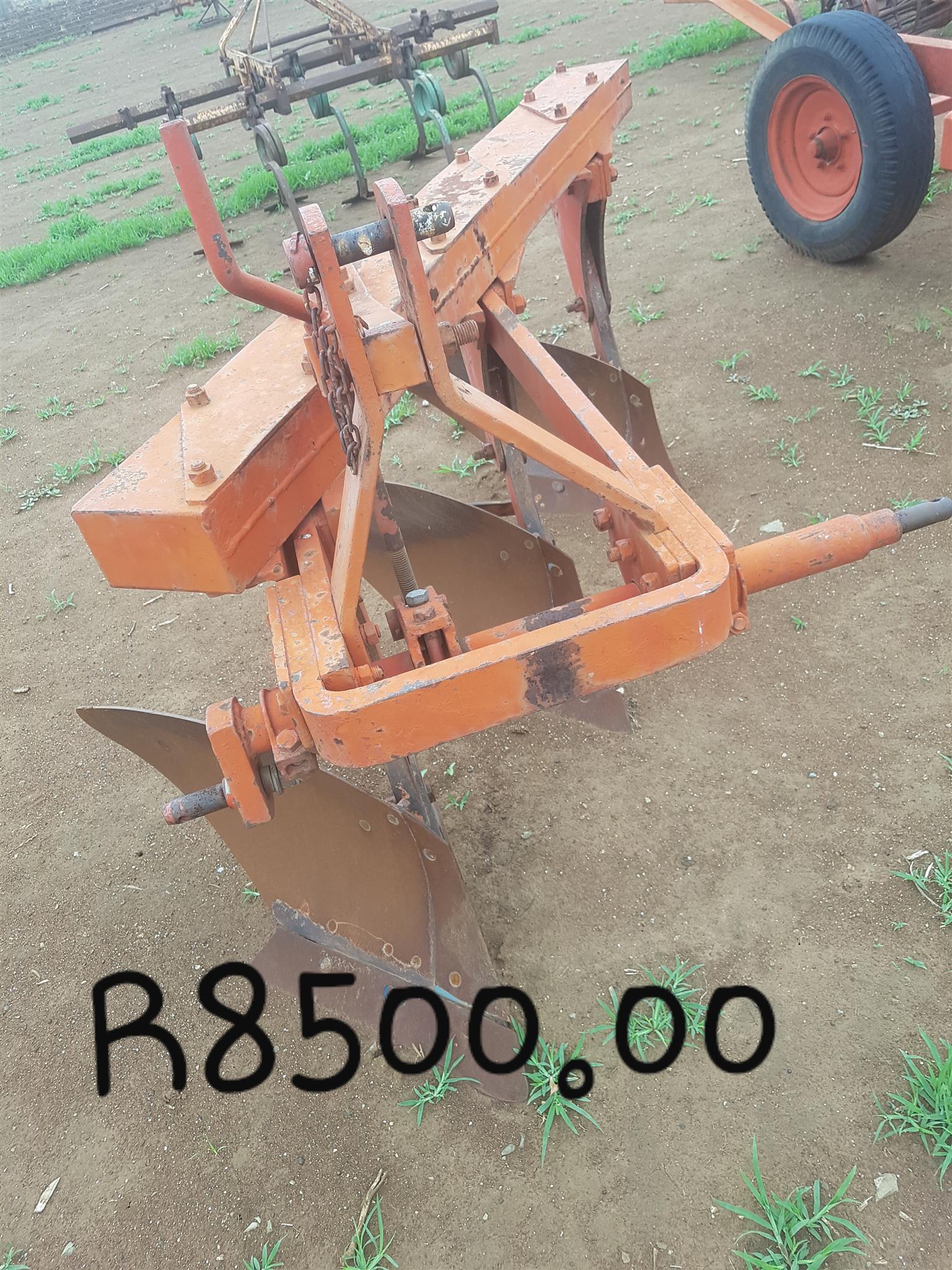 61 Auctioneers Farming Implements